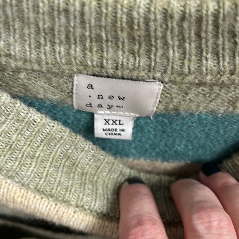 Target sweater - Picture 3 of 3